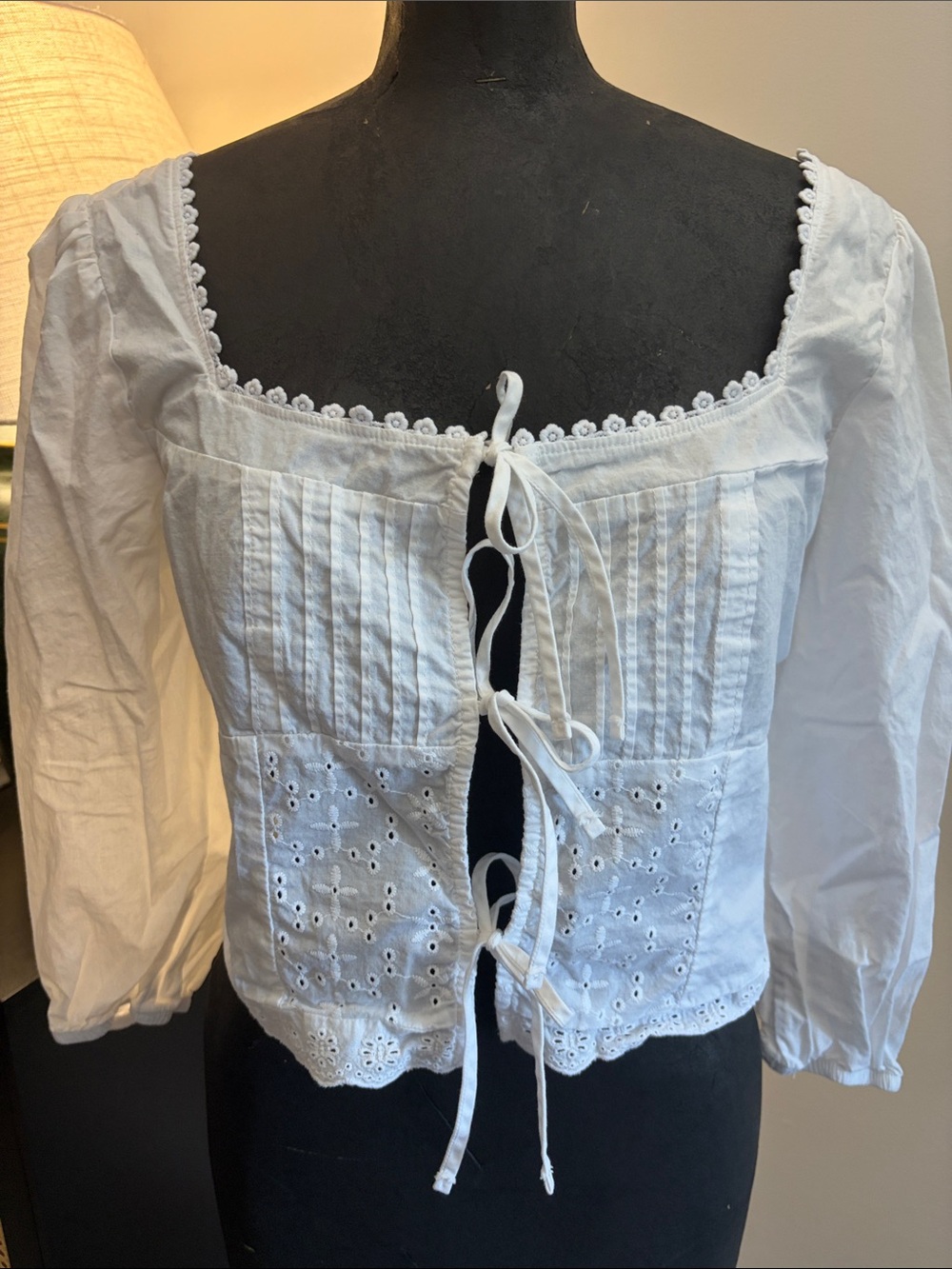 Self E Cottage Cowgirl 100% Cotton White Eyelet Tie Front Crop Peasant Blouse LG